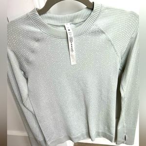 Lululemon long sleeve fleece lined shirt, size 4